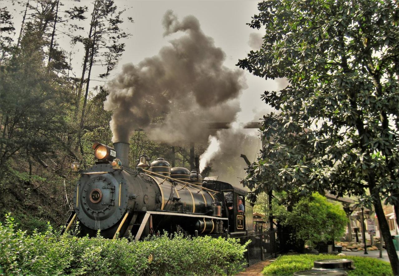 Highland Dream, Hot Tub, 1089 Free Tickets Each Paid Day, Dollywood And More Sevierville Eksteriør bilde